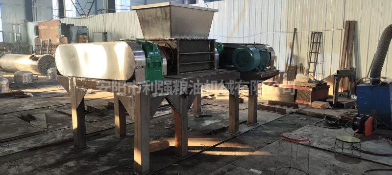 生脂粉碎機(jī)